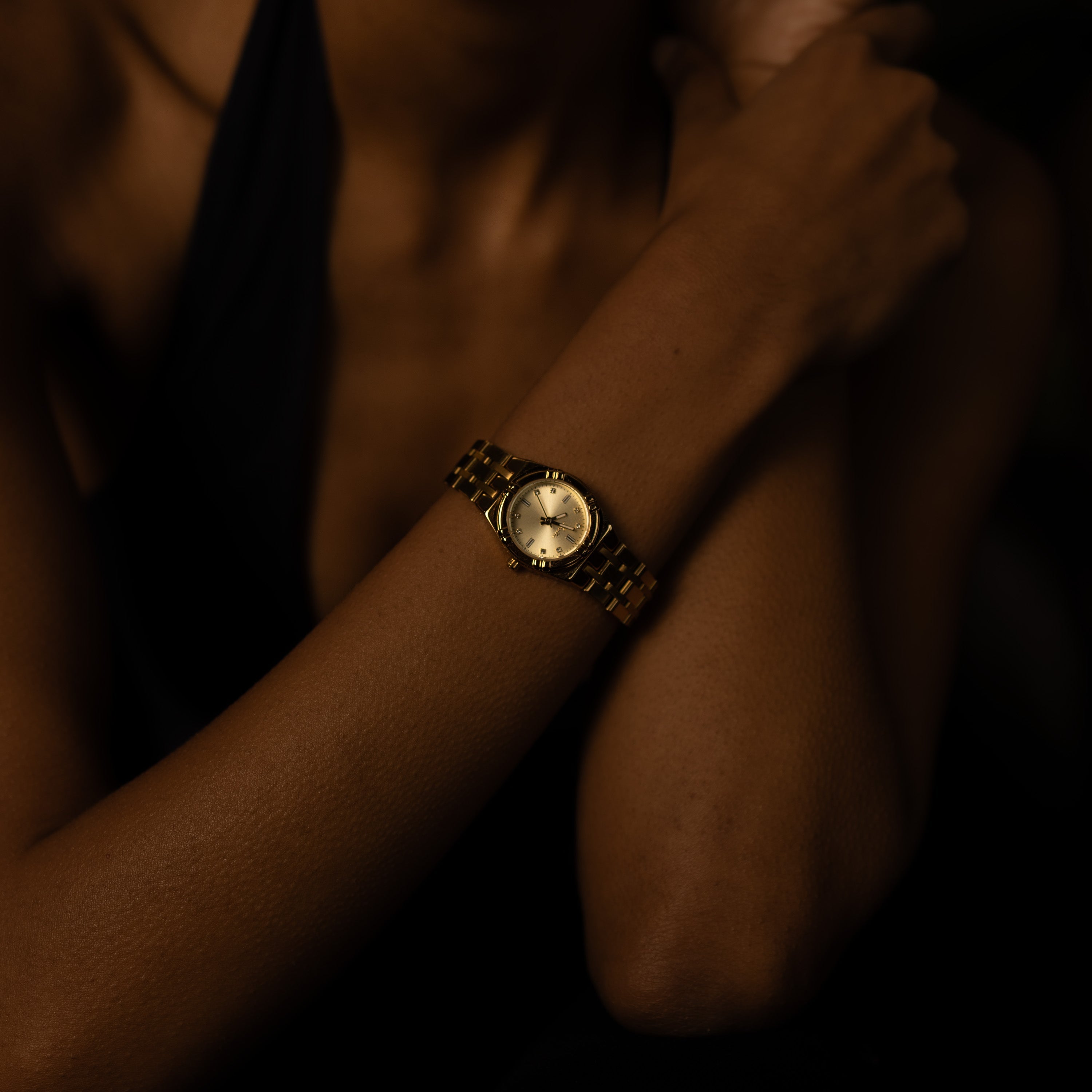 The Elara Watch Champagne